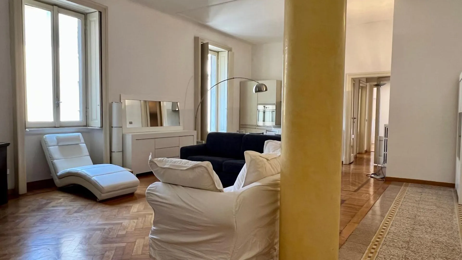 Big Design Volterra Apartment Milan